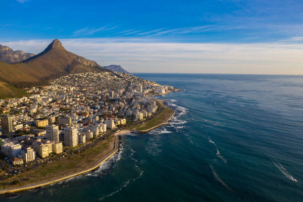 istock Where the city meets the sea 1159989794