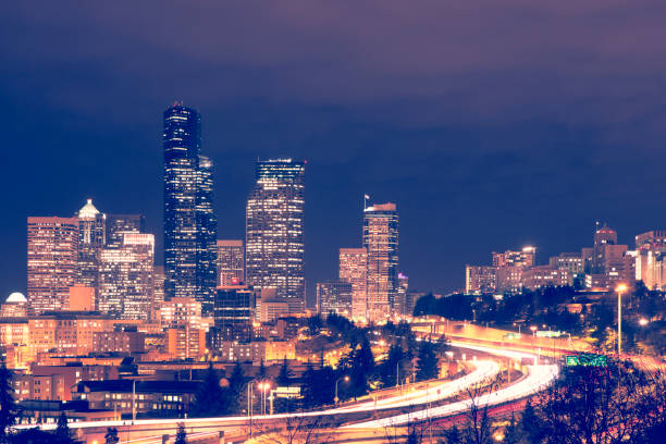 istock Seattle urban skyline at night 1159991695