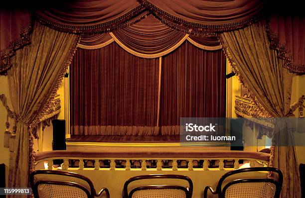 Teatr Klasyczny - zdjęcia stockowe i więcej obrazów Opera - Styl muzyczny - Opera - Styl muzyczny, Loża w teatrze, Scena