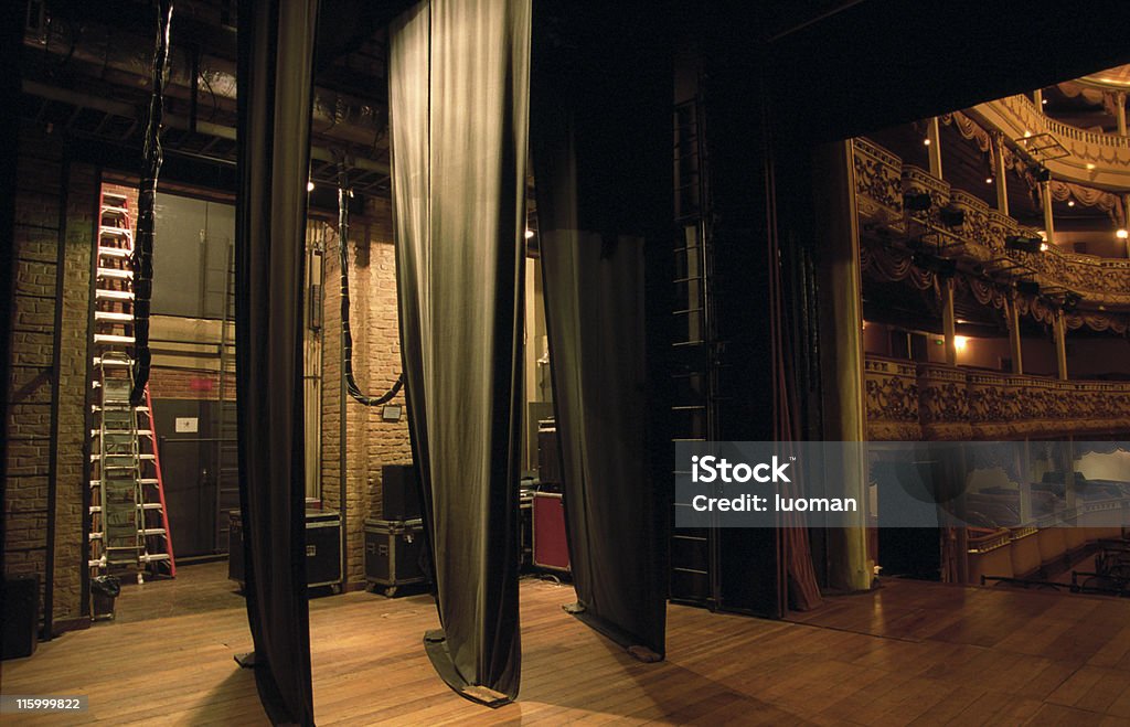 Lato-quinte di un Teatro classico - Foto stock royalty-free di Dietro le quinte - Palcoscenico
