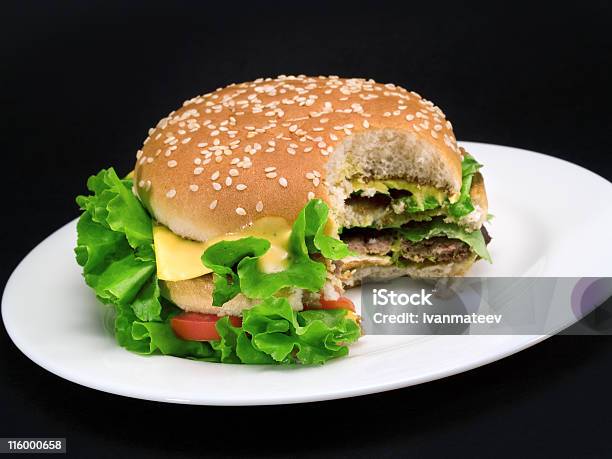 ハンバーガー - おやつのストックフォトや画像を多数ご用意 - おやつ, かじりかけ, カットアウト