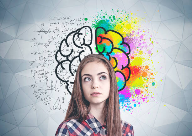 istock Thinking casual woman, brain sketch 1160024436