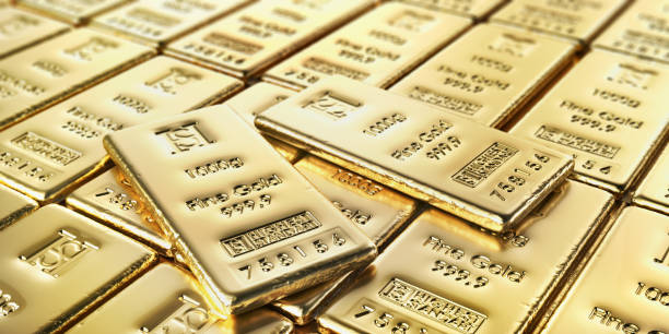 istock Splash from the gold bar isolation on a white background. 3d illustration 1160029058
