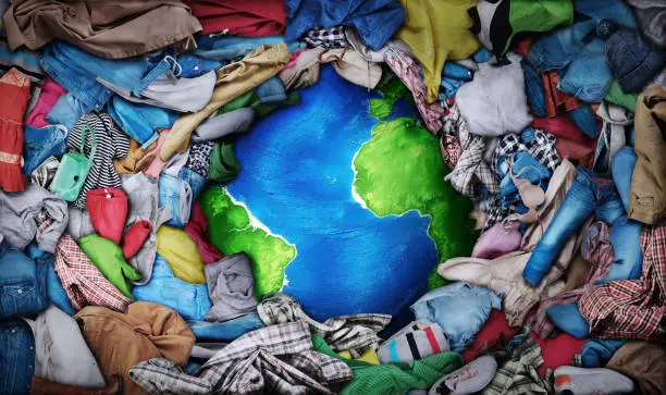 Photo of The planet falls into a big pile of clothes