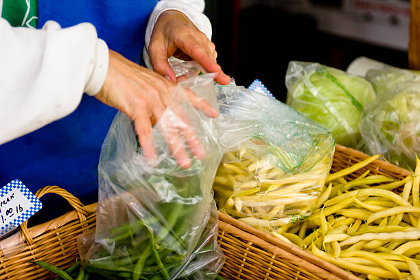 pakowanie ziarna - wax bean zdjęcia i obrazy z banku zdjęć