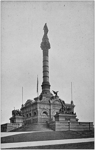 Antique black and white photo of Cleveland, Ohio: Soldiers' monument