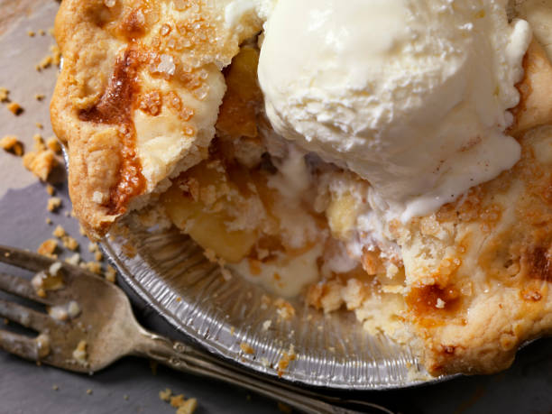 istock Individual Size Apple Pie with Vanilla Ice Cream 1160065171