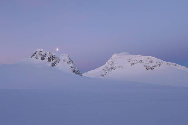 istock Moonlight over Matier Glacier of Joffre Lakes 1160136538