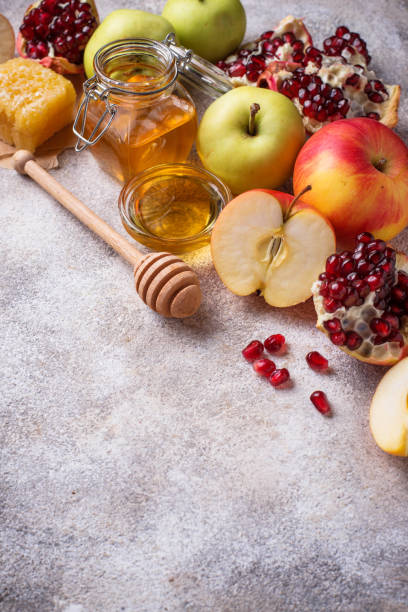 istock Honey, apple and pomegranate for Rosh Hashana 1160161024