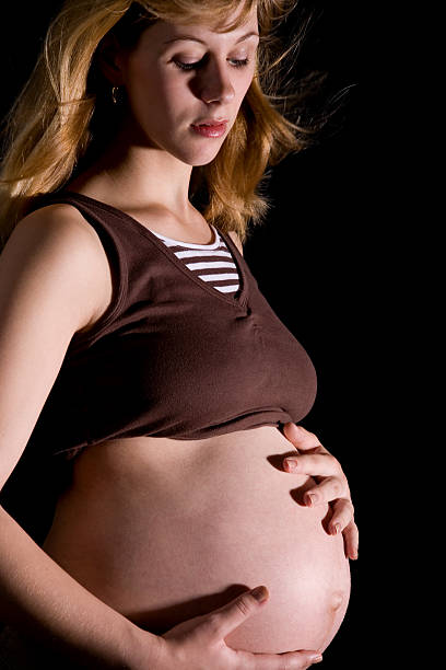loira mulher grávida - model3 - fotografias e filmes do acervo