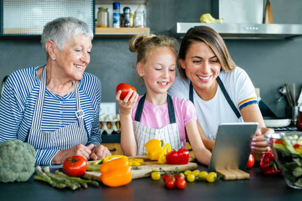 istock Modern multi-generation family in the kitchen 1160171516