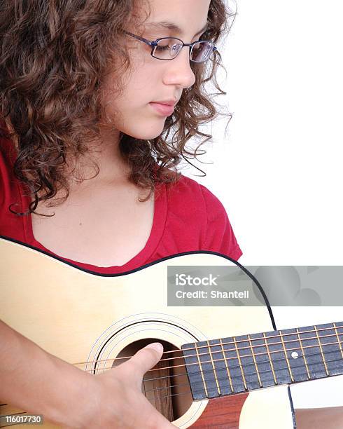 Schöne Gitarrist Stockfoto und mehr Bilder von 12-13 Jahre - 12-13 Jahre, Aufführung, Berühren