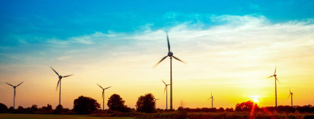 ウィンド・エルネルギー - climate wind engine wind turbine ストックフォトと画像