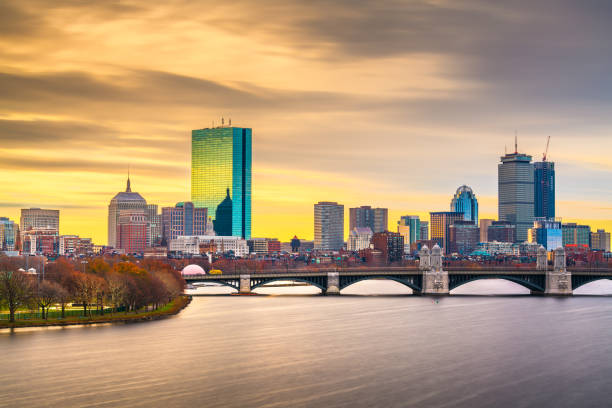 boston, massachusetts, usa - boston sunset city bridge imagens e fotografias de stock