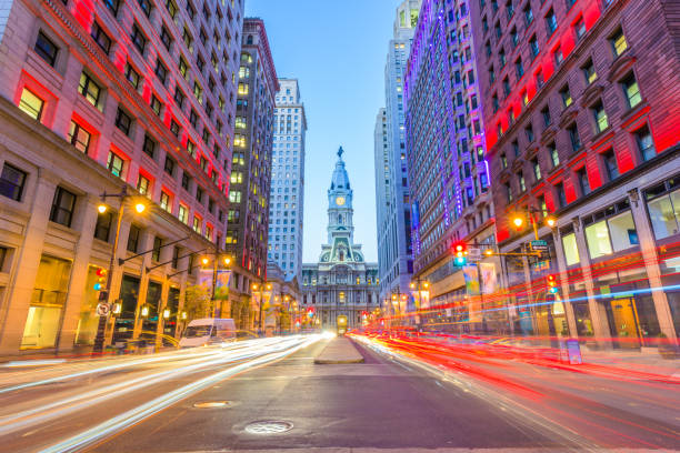 philadelphie, pennsylvanie, etats-unis à l'hôtel de ville - avenue photos et images de collection