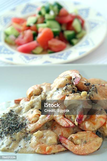 Foto de Prato De Camarão Com Molho De Salada e mais fotos de stock de Almoço - Almoço, Antepasto, Barbatana caudal