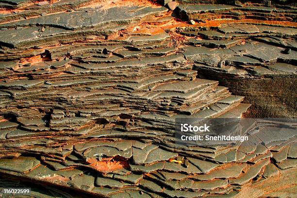 Layerd Rocks Stockfoto und mehr Bilder von Berg - Berg, Bergbau, Bergwerk