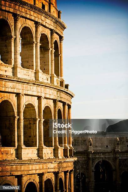 Photo libre de droit de Showcase Portraits Italie banque d'images et plus d'images libres de droit de Amphithéâtre - Amphithéâtre, Antique, Arc - Élément architectural