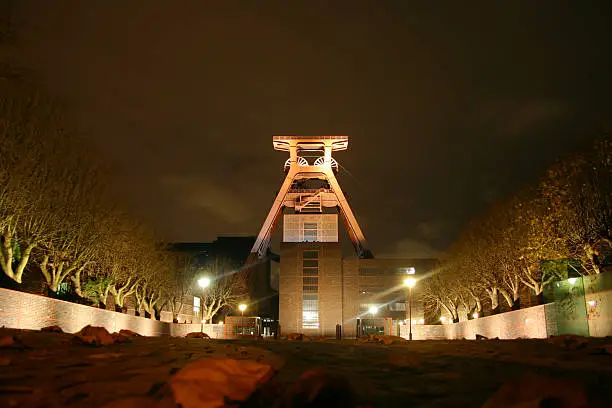 german shaft tower by night (Essener Zeche Zollverein)