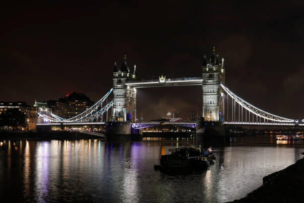 istock Famous Tower Bridge in the evening with blue sky and reflex on water 1160277259
