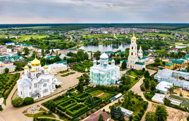 diveyevo-kloster in der oblast nischni nowgorod, russland - novgorod stock-fotos und bilder