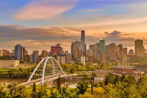 A vivid and beautiful view of the city of Edmonton during the summertime