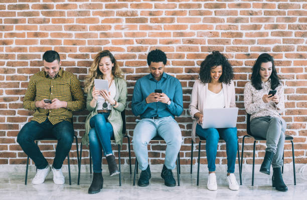 istock Addicted to social media 1160341312