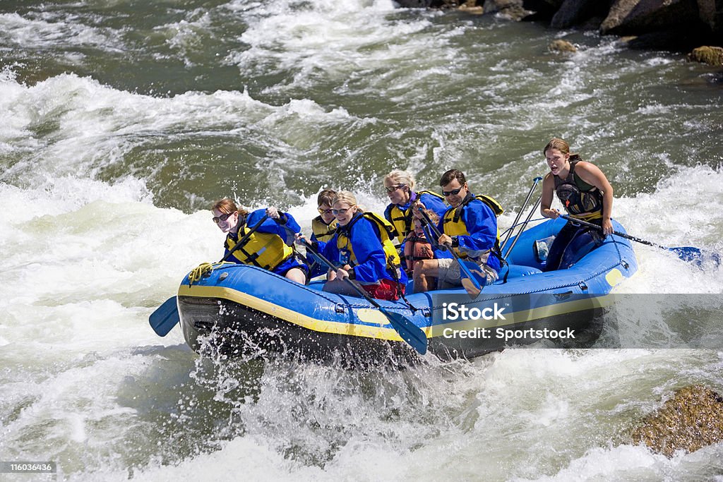 Rafting en eau vive dans le Colorado - Photo de Raft libre de droits