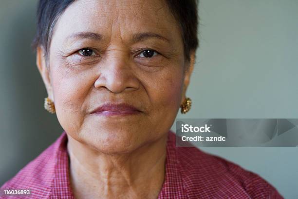 Foto de Adorável Asiática Pessoa Da Terceira Idade e mais fotos de stock de 60 Anos - 60 Anos, 65-69 anos, 70 anos