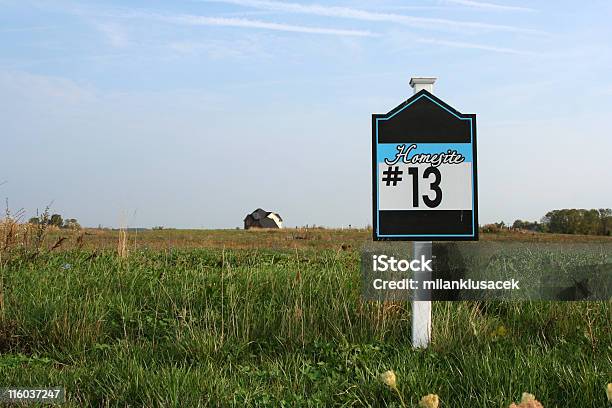 Homesite No 13 - zdjęcia stockowe i więcej obrazów Bez ludzi - Bez ludzi, Budowla mieszkaniowa, Dom - Budowla mieszkaniowa