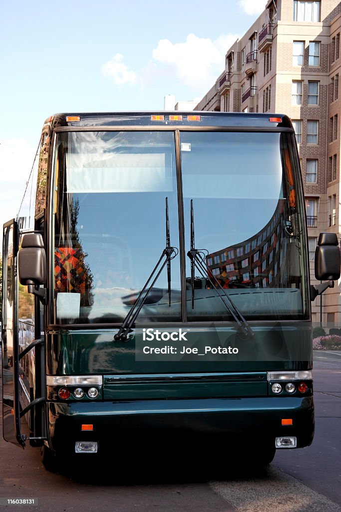 Ônibus de turismo - Foto de stock de Capitais internacionais royalty-free