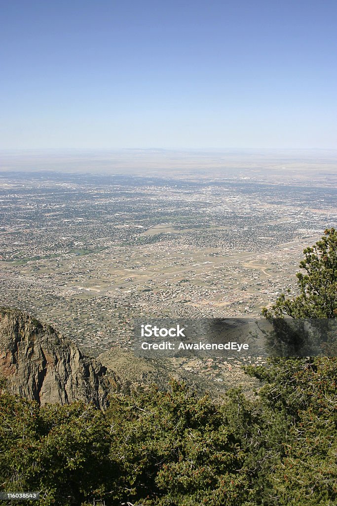 Encima de la ciudad de Albuquerque - Foto de stock de Aire libre libre de derechos