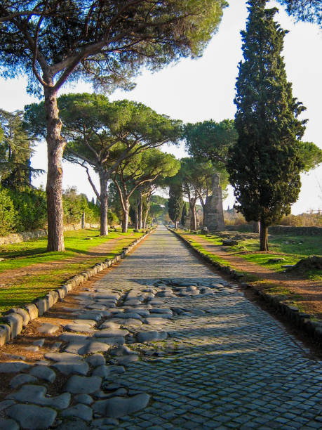 appian way, rzym, włochy - ancient rome zdjęcia i obrazy z banku zdjęć