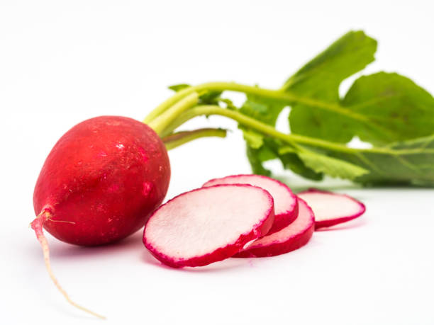 大根白背景 - radish isolated bunch vegetable ストックフォトと画像