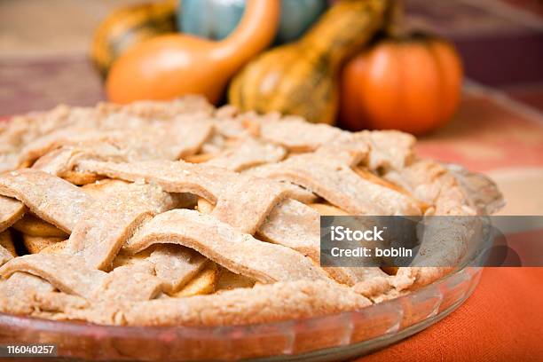 Foto de Torta De Maçã e mais fotos de stock de Assado no Forno - Assado no Forno, Cabaça - Cucúrbita, Comida