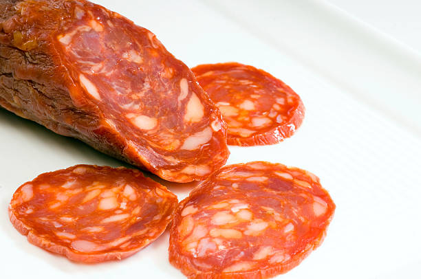 sliced soppressata - salami chorizo sausage sopressata foto e immagini stock