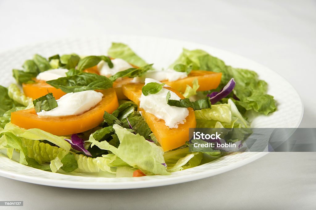 Salada de tomate tradicional - Foto de stock de Alface royalty-free