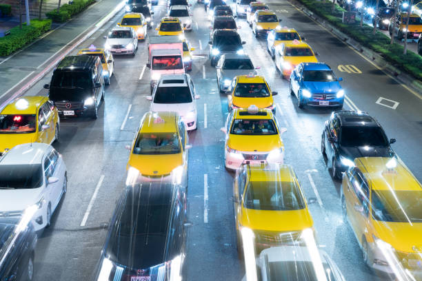 istock Traffic in Taipei, just after sunset 1160418362