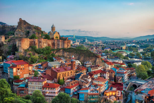 tbilisi downtown, georgia, scattata nell'aprile 2019 - georgia foto e immagini stock