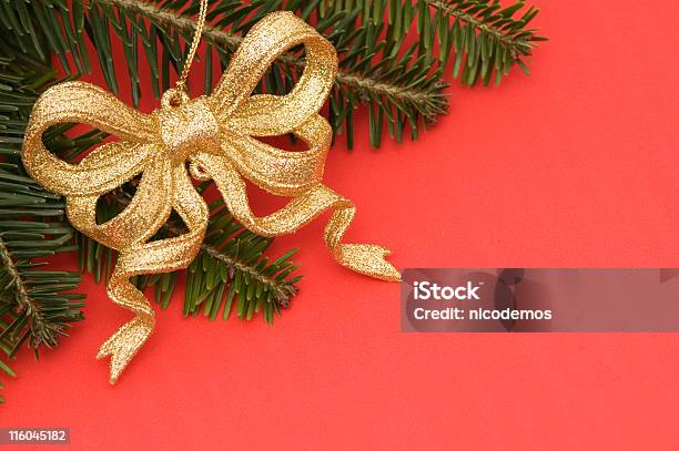 Decorazione Di Natale Dorato - Fotografie stock e altre immagini di Composizione orizzontale - Composizione orizzontale, Copy Space, Decorazione natalizia