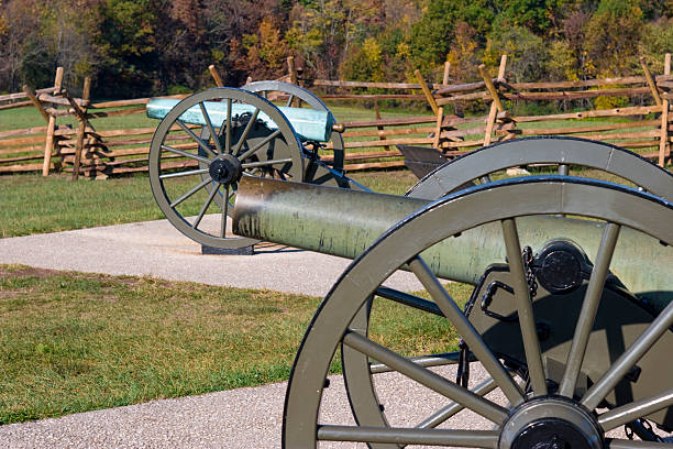 istock Civil War Cannon at Gettysburg 116058768