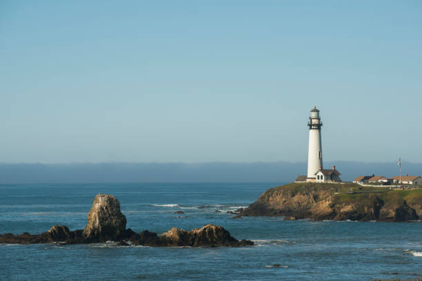 estación de luz de pigeon point - pigeon point lighthouse fotografías e imágenes de stock