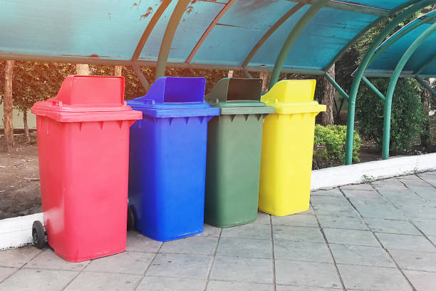 istock Plastic waste bin, Color separation according to usage. Large and durable, Suitable for use in public places. 1160692706