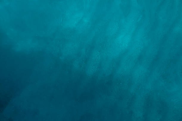 mar azul para textura de fondo - reflejo efecto de luz fotos fotografías e imágenes de stock