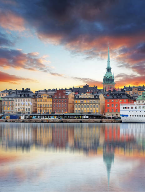 stoccolma, svezia - panorama del centro storico, gamla stan - stockholm foto e immagini stock