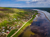 blick-auf-den-fluss-und-ein-kleines-dorf.jpg?b=1&s=170x170&k=20&c=rF1BZesJW8V8zIPhvEW0OUK-FJYul2CEMfdcvXLWdM8=