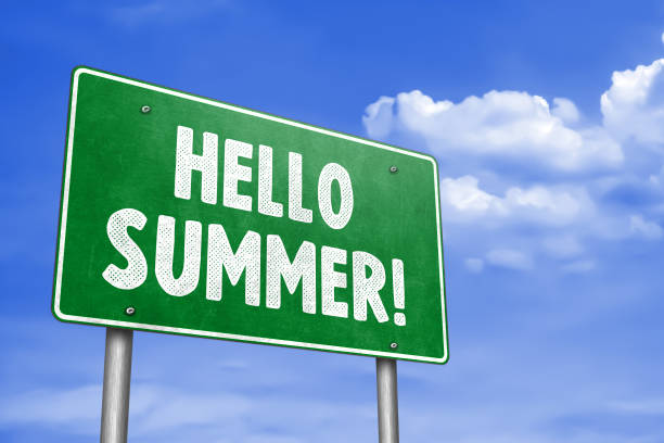 istock HELLO SUMMER - traffic sign information 1160753814