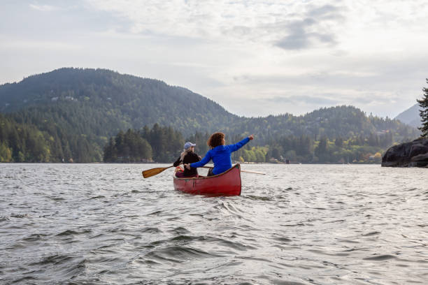 istock Canoeing in Howe Sound 1160802351