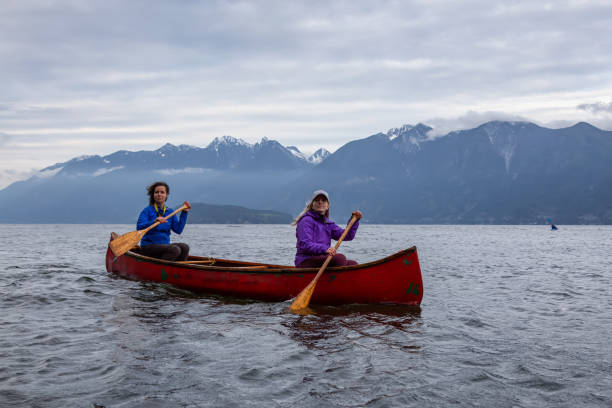 istock Canoeing in Howe Sound 1160802566
