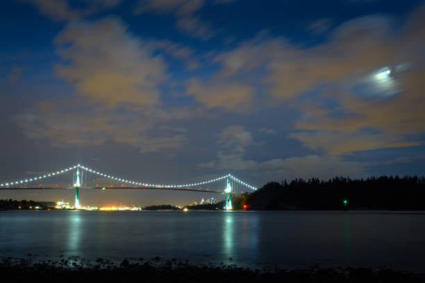 istock Lions Gate Bridge Vancouver Night 1160864930